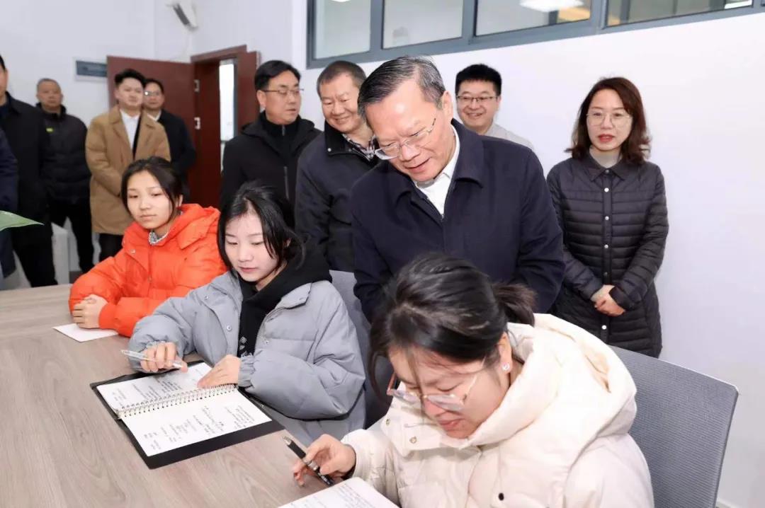 微信图片_20211228090940.jpg 微信图片_20211228090940.jpg