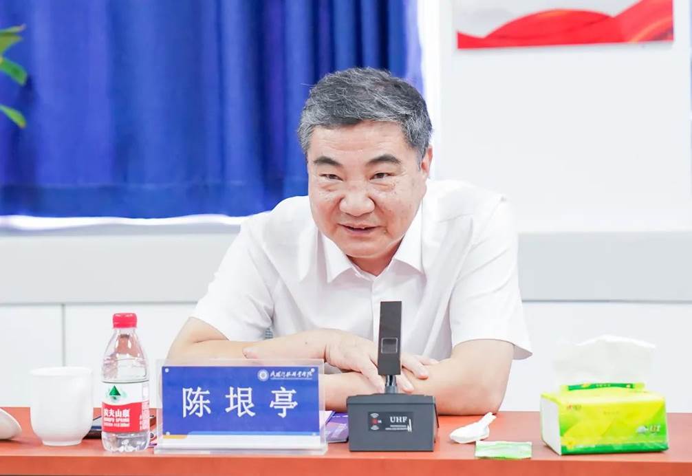 河南省 河南 教育厅 教育 党组 组成员 组成 成员 副厅长 副厅 厅长 陈垠 一行 深入 洛阳科技职业学院 洛阳科技职业 洛阳 科技 职业学院 职业 学院 考察 调研